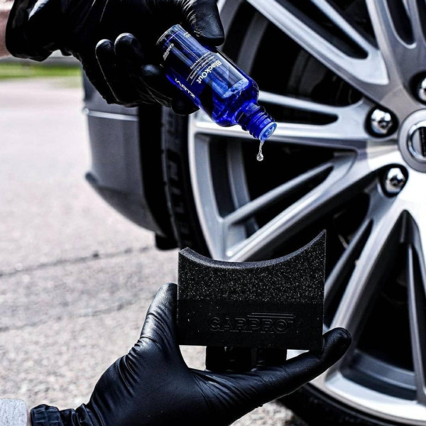 Керамическое покрытие для шин и неокрашенного пластика CARPRO BlackOut, 50 мл (000000315)