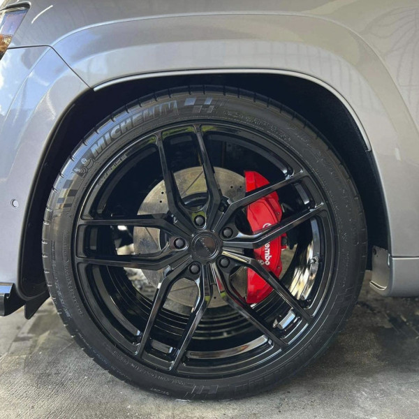 Концентрированное защитное покрытие для резины и шин CARPRO DarkSide, 1 л