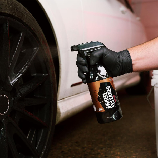 Очиститель дисков от металлических вкраплений Gyeon Q²M Iron WheelCleaner REDEFINED, 0.5 л (8809432677949)