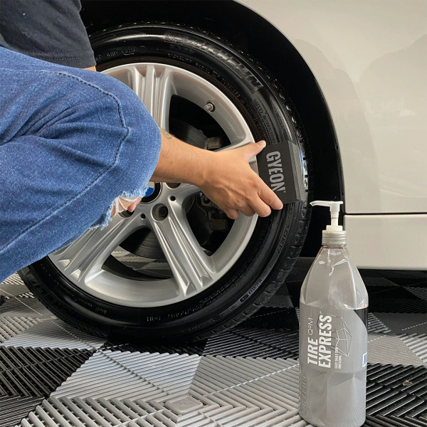 Быстрая кварцевая защита для шин Gyeon Q²M Tire Express, 0.5 мл (8809973751566)