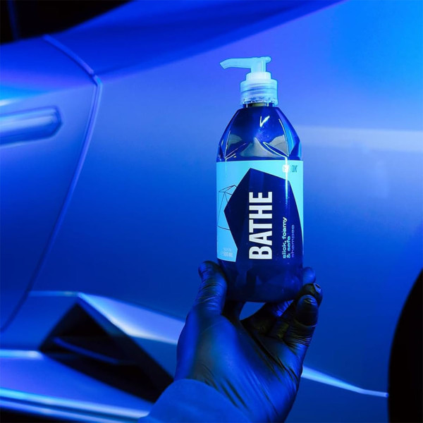 Автошампунь для ручной мойки Gyeon Q²M Bathe, 1000 мл (8809432671114)