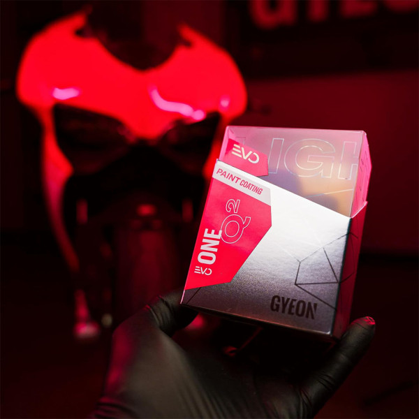 Нанокерамика для кузова Gyeon Q² One EVO LightBox, 100 мл (8809432672463)