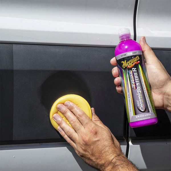 Гибридный керамический восстановитель пластика Meguiar's Hybrid Ceramic Trim Restorer, 473 мл (G220316)