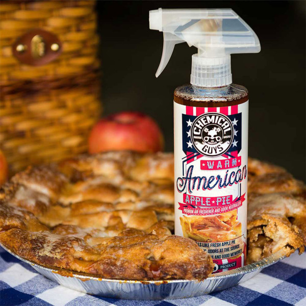Ароматизатор и нейтрализатор запахов с ароматом яблочного пирога Chemical Guys Warm American Apple Pie Air Freshener, 118 мл (AIR227_04)
