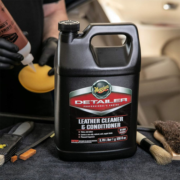Очиститель и кондиционер для кожи Meguiar's Detailer Leather Cleaner and Conditioner, 3.78 л (D18001)