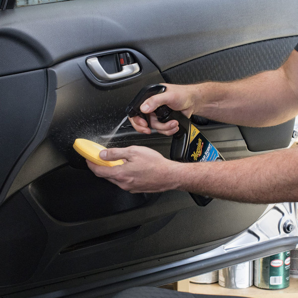 Средство для ухода за салоном Meguiar's New Car Scent Protectant, 473 мл (G4216)