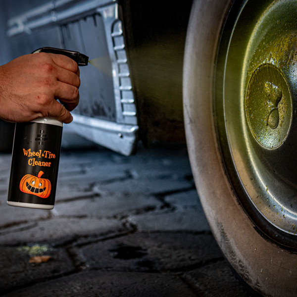 Лимитированный набор для ухода за автомобилем Shiny Garage Halloween Kit