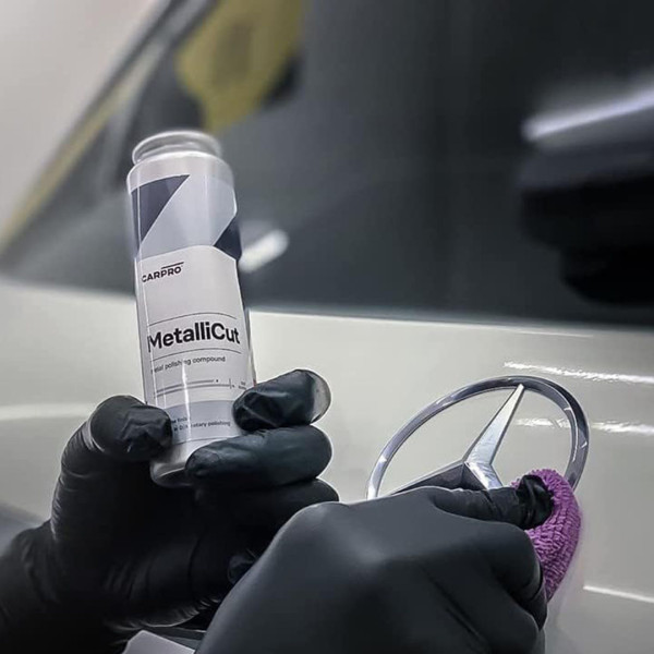 Полировальная паста для всех видов металла CARPRO MetalliCut, 150 мл (8809397815004)