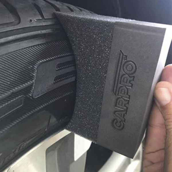 Аппликатор для чернения резины CARPRO Tire Applicator