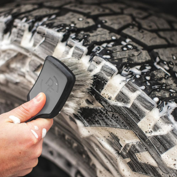 Щетка для чистки шин Detail Factory ProGrip Standard Tire Brush, Серый