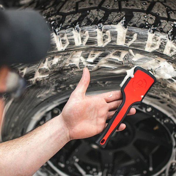 Щетка для чистки шин Detail Factory ProGrip Standard Tire Brush, Красный