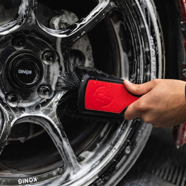 Щетка для лицевой части дисков Detail Factory ProGrip Wheel Face Brush, Красная/Черная