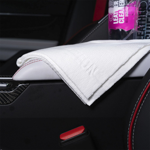 Полотенце для чистки кожи Gyeon Q²M LeatherWipe EVO 2шт, 40 x 40 см (8809432675723)
