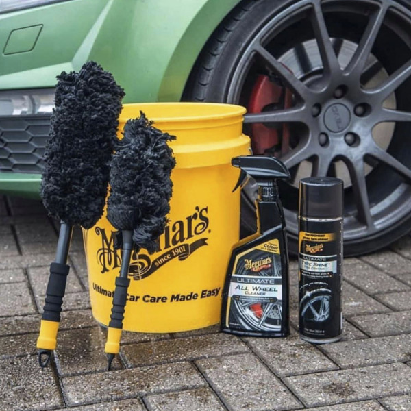 Щетка для очистки дисков Meguiar's Supreme Microfiber Wheel Brush Medium, 35 см (X1902EU)